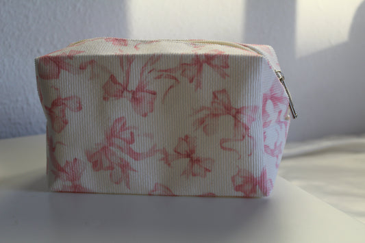 “That Girl” toiletry bag